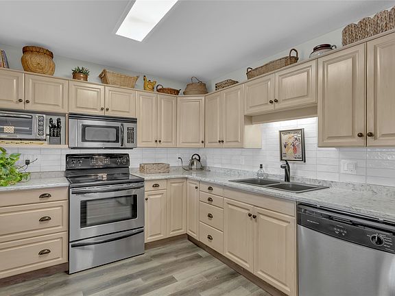 5th image of 3880 Brown Rd Unit 314
