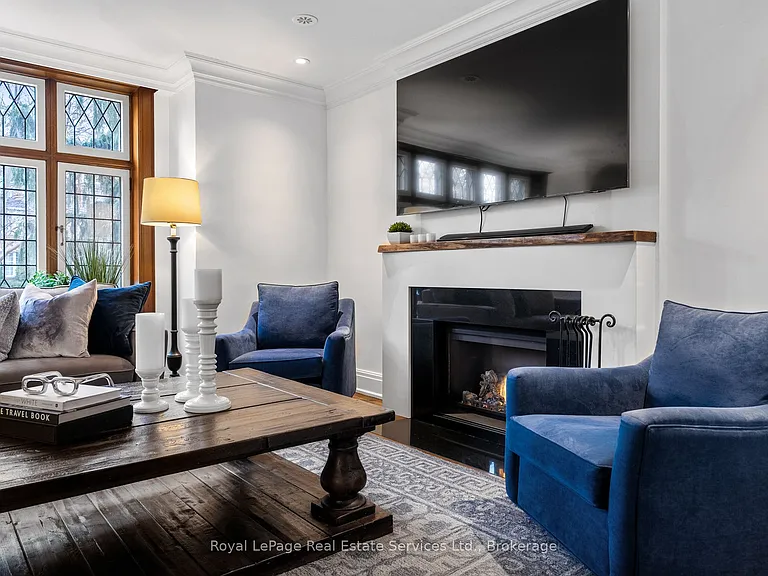 28 Thompson Ave — Photo 15