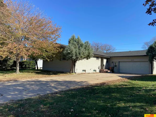 428 N Cedar St, Fremont, NE 68025