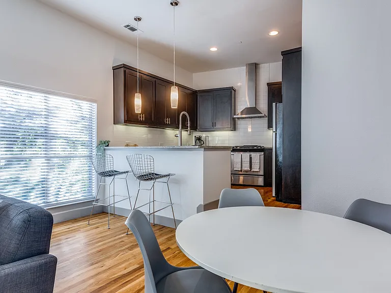 5017 Manett St #106 — Photo 17
