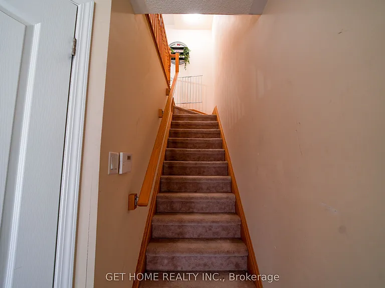 38 Suitor Ct — Photo 9