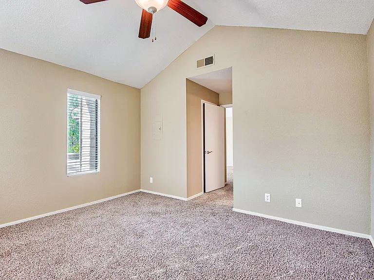 9320 S College Ave — Photo 38