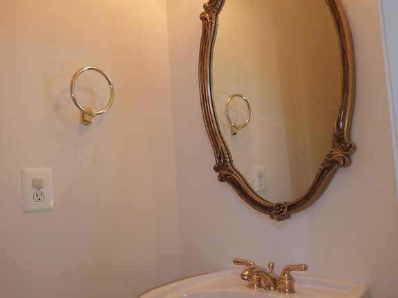 4th image of 14138 Madrigal Dr