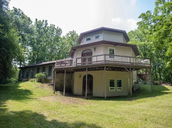 1010 S 900 W, Larwill, IN 46764