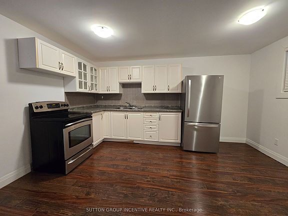 3rd image of 211 Cliff Rd