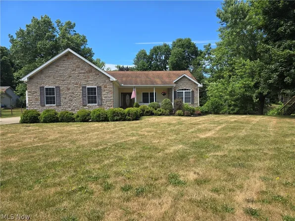 2680 Mayfair Rd, Akron, OH 44312