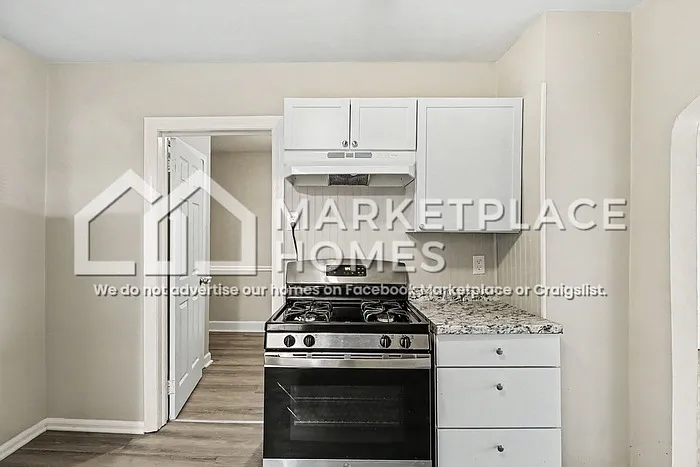 22046 Birchwood Ave — Photo 8