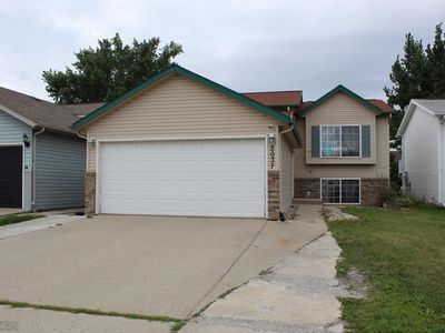 5037 10th Ave S, Fargo, ND, 58103
