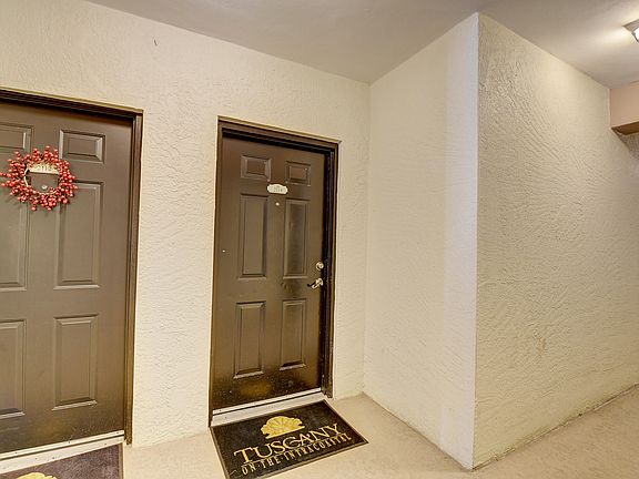 4th image of 2114 Tuscany Way