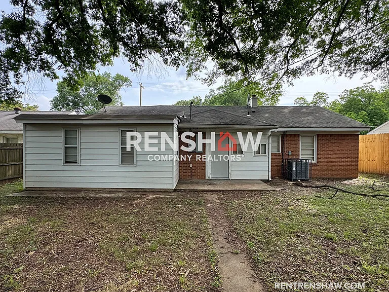 4550 Quince Rd — Photo 16