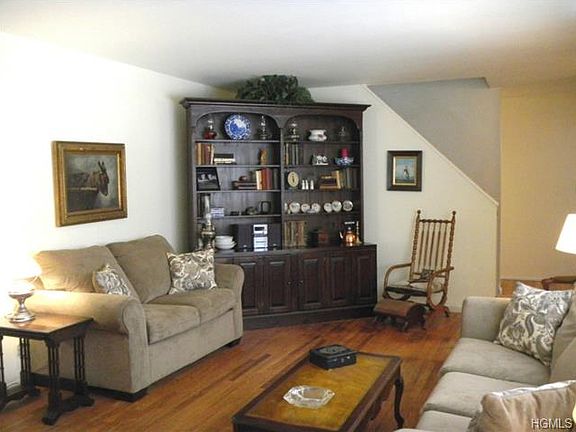 5th image of 53 Midland Ave