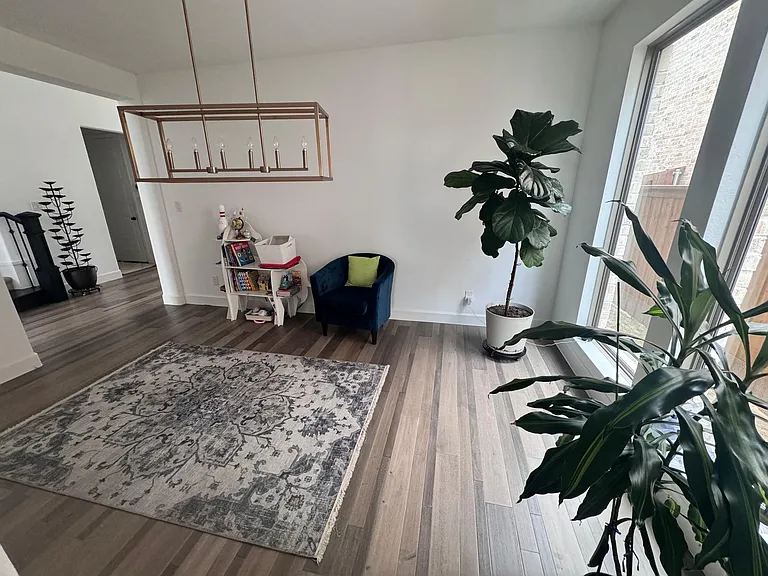 2441 Kates Pl — Photo 8