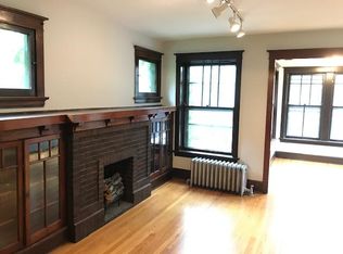 1302 W Addison St #2, Chicago, IL 60613