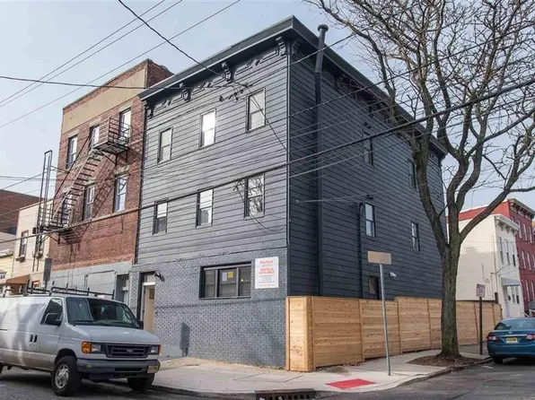 19 Sherman Avenue image 1 of 8