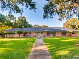 6858 Willow Oak Dr, San Antonio, TX 78249