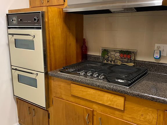 5th image of 20-59 48th St #3