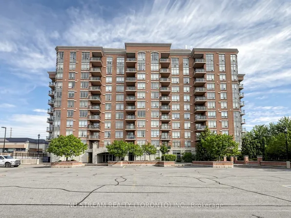 130 Pond Dr #106, Markham, ON L3T 7W5