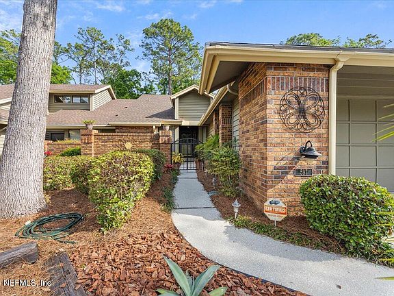 2nd image of 597 WELLS LANDING Drive