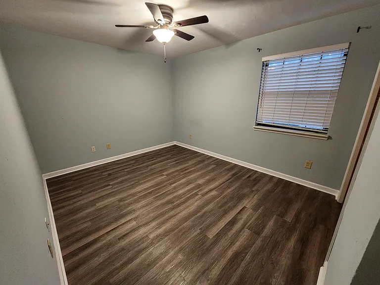 332 Hayden Rd — Photo 19