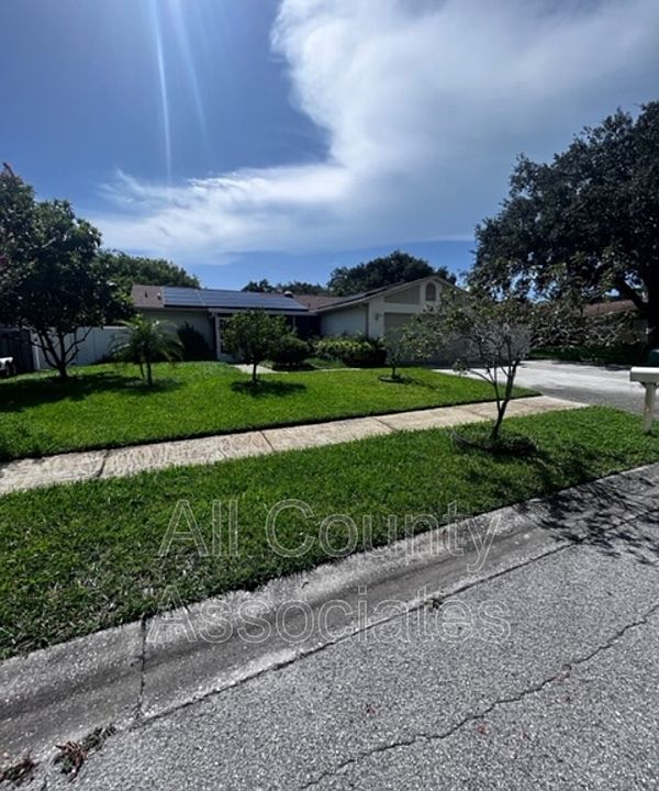 1st image of 688 Harbor Way