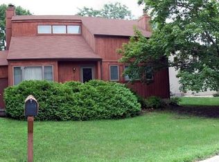 14 Post Rd, Mason City, IA 50401