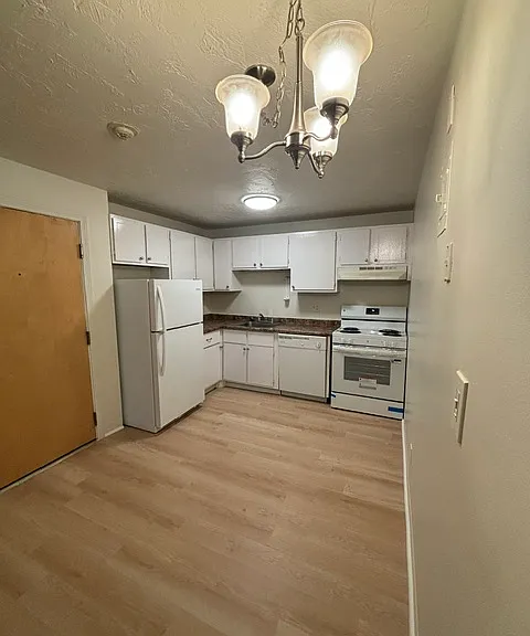 707 Bedford St #2 — Photo 1
