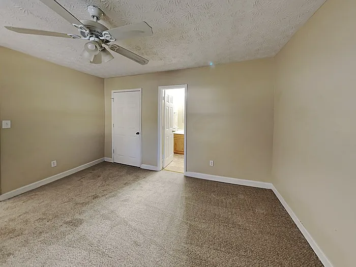 97 Royce Dr — Photo 8