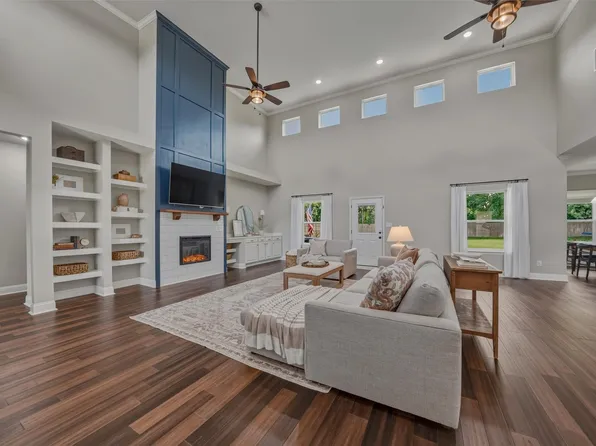 202 County Road 4856, Newark, TX 76071