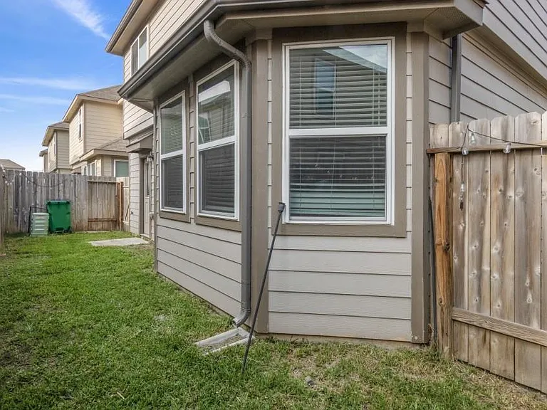 5711 Esk River Trl — Photo 25