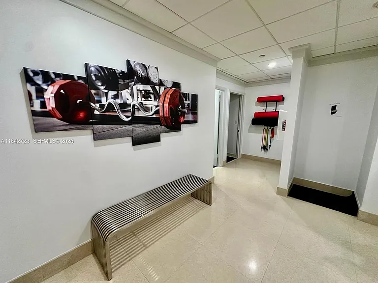 2555 Collins Ave #Penthouse 214 — Photo 19