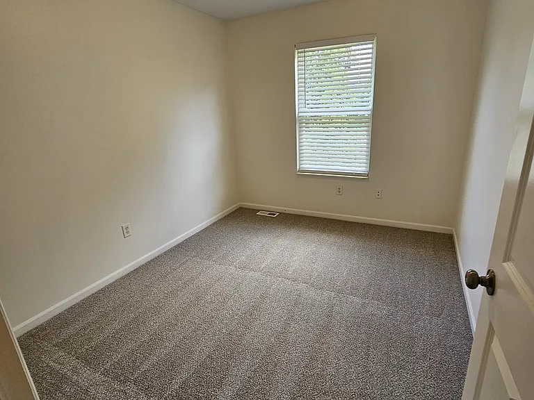 126 Wagnalls Ct — Photo 13