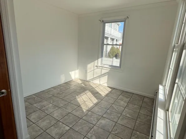 138 Pompton Ave, Verona, NJ 07044