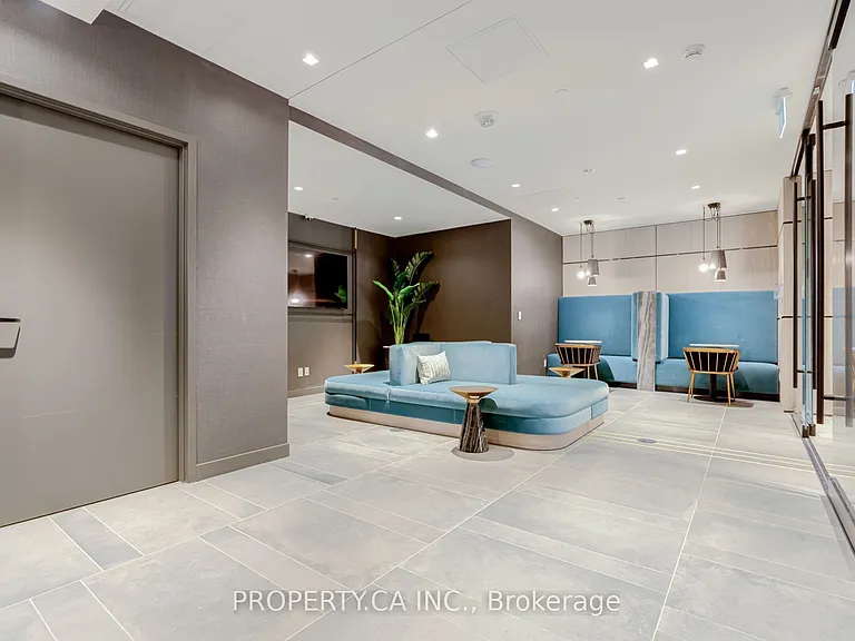 319 Jarvis St #LPH16 — Photo 42