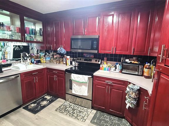 4th image of 22113 SW 97th Ct