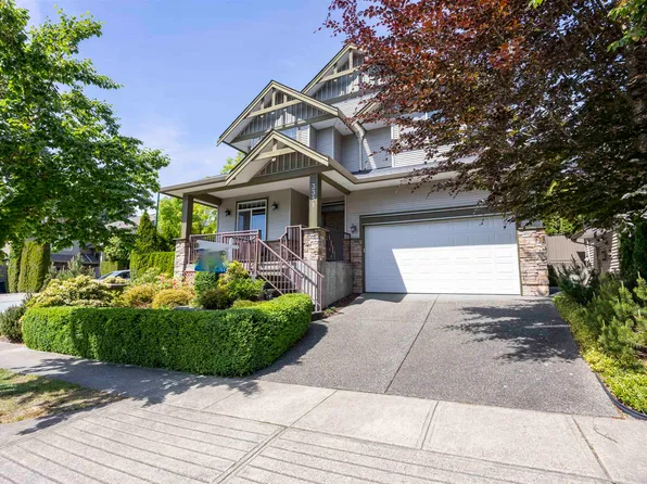 3351 Canary Pl, Coquitlam, BC V3E 0E1