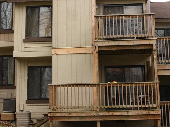 2nd image of 302 White Tail Way #49