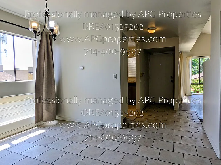 5477 Twin Lakes Dr — Photo 6