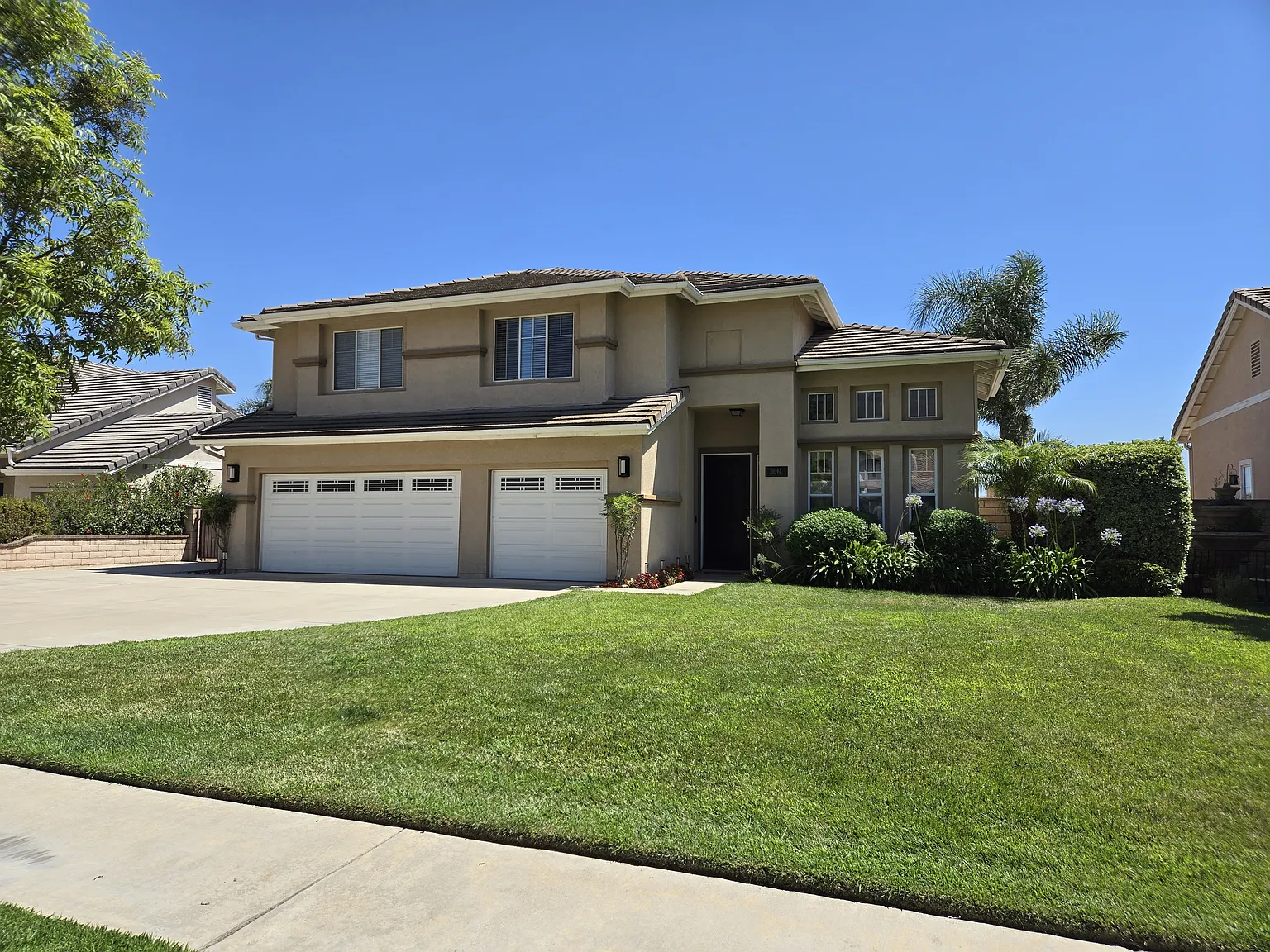5 bed, 2864 sqft, $4,500 — Photo 2