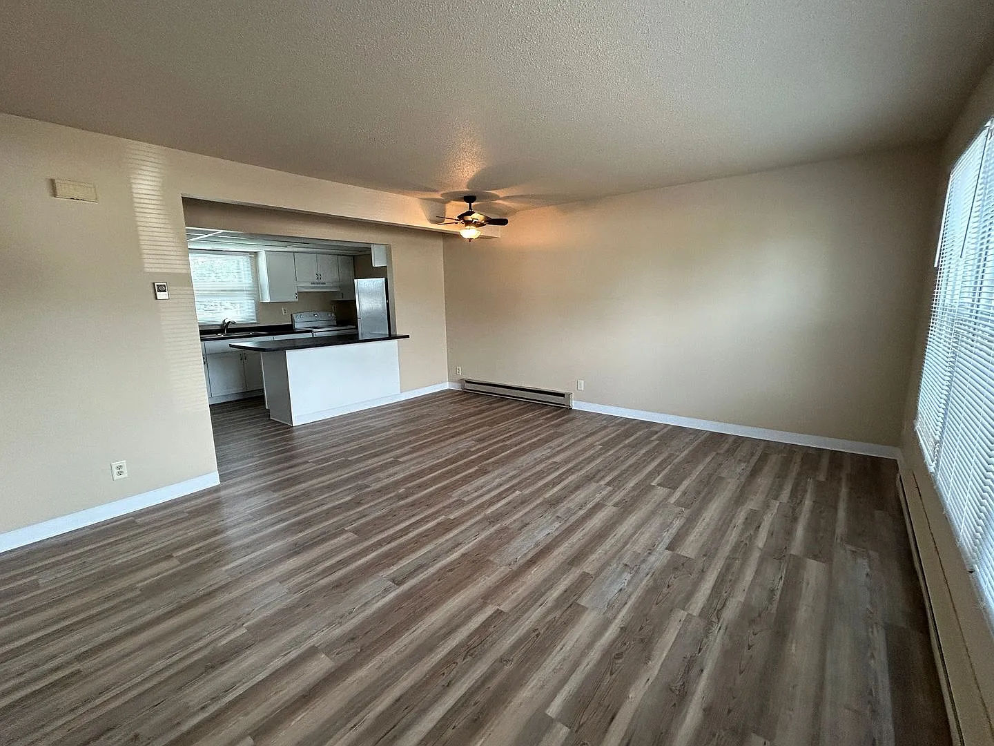 Lovely Renovated Townhouse! — Photo 3