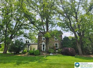 717 Point Phillips Rd, Bath, PA 18014