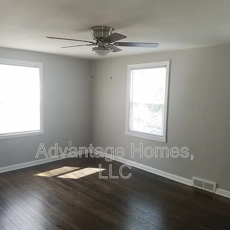 1 bed, 1.0 bath, $1,550 — Photo 2