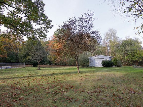 24641 Beacon Hill Terrace-103