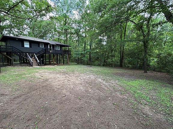 2nd image of 462 Forest Dr