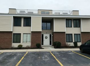 38 Beehunter Ct #D, East Amherst, NY 14051