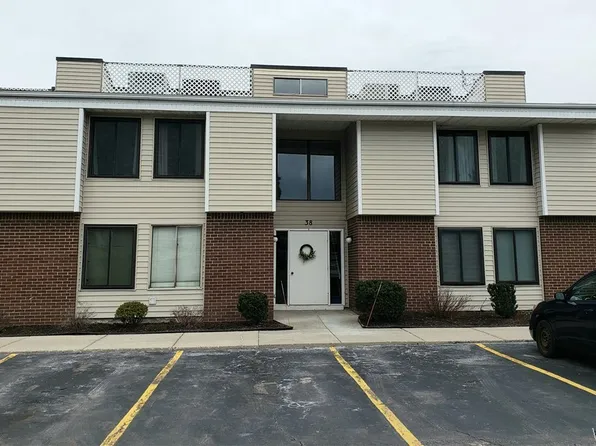 38 Beehunter Ct #D, East Amherst, NY 14051