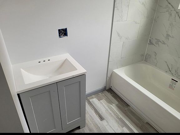 4th image of 53 Palmer Ave #B
