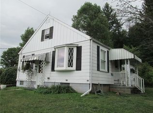 753 Cochrans Mill Rd, Ford City, PA 16226