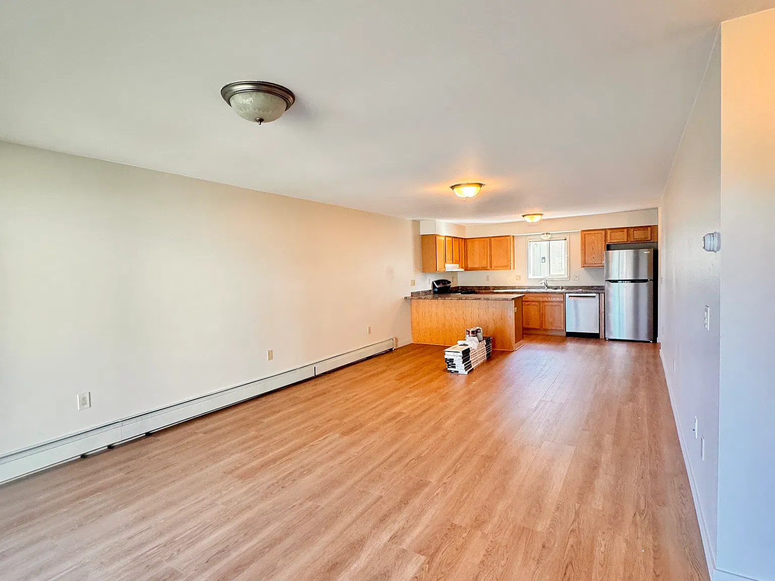 2 bed, 900 sqft, $1,550 — Photo 3