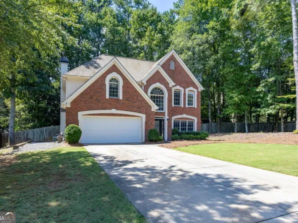 1100 Arya Dr, Roswell, GA 30076