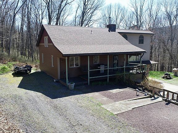 4th image of 9206 Barkleys Ln